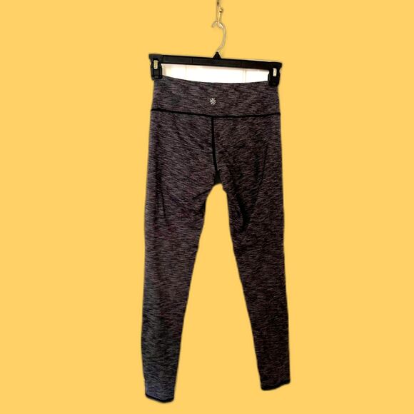 Athleta Size S Ankle Cropped Leggings Heather Gray Athleisure Made in Sri Lanka - Picture 2 of 5